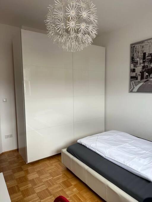 Freundliche Wohnung Naehe Weinstrasse Fuer 5 Personen Wagna Esterno foto