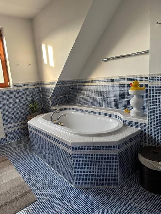 Freundliche Wohnung Naehe Weinstrasse Fuer 5 Personen Wagna Esterno foto